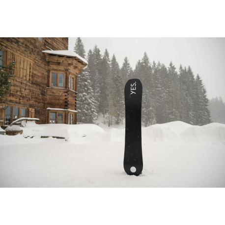 Snowboard Yes Pyl 2024