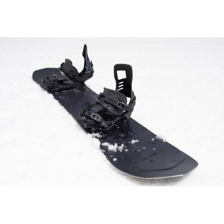 Snowboard Nidecker Megalight 2025