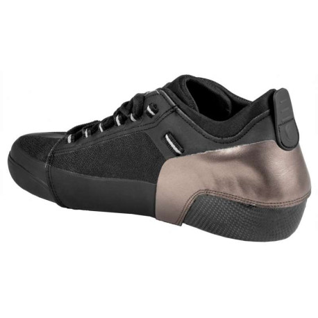 Sportschuhe Chaya Eclipse 2023