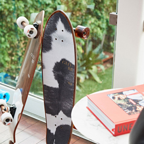 Complete Cruiser Skateboard Globe Big Blazer 32" Rosewood/Cowprint 2021 