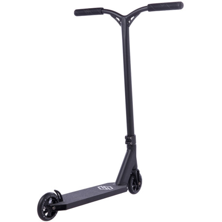 Stuntroller Striker Lux Pro Black 2023