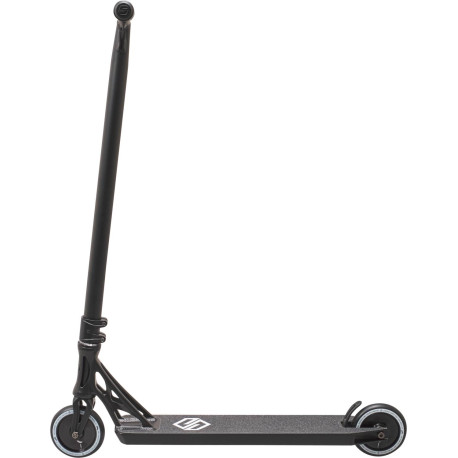Stuntroller Striker Essence Pro Black 2023