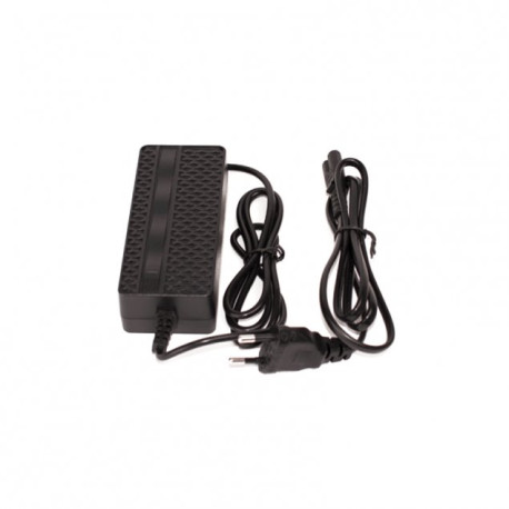 Pablo Battery Charger 2020 - Batteries et chargeurs
