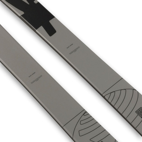 Ski Volkl Revolt Junior Park Flat 2026  - Ski sans fixations Junior