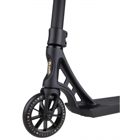 Trottinette Freestyle Blazer Raider 2023